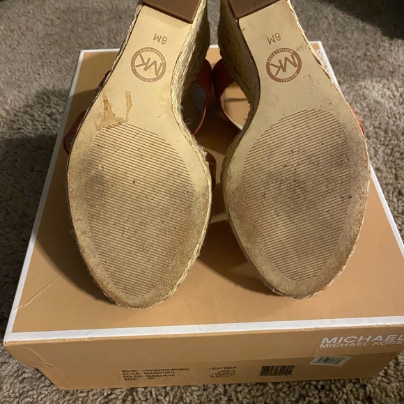 Women Michael Kors Giovanna Wedge Sandals in great condition size 8 - Picture 3 of 3